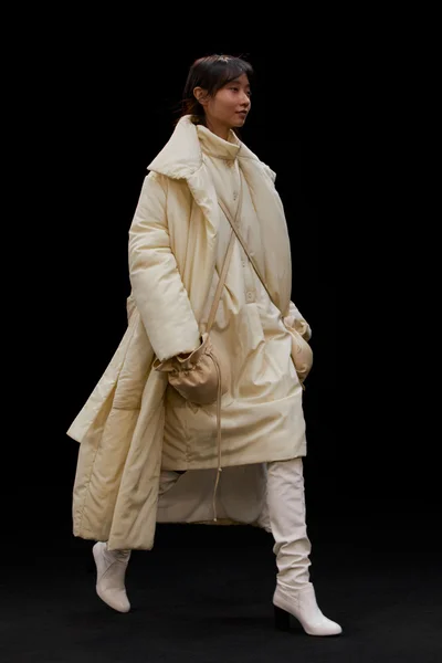 Look 30